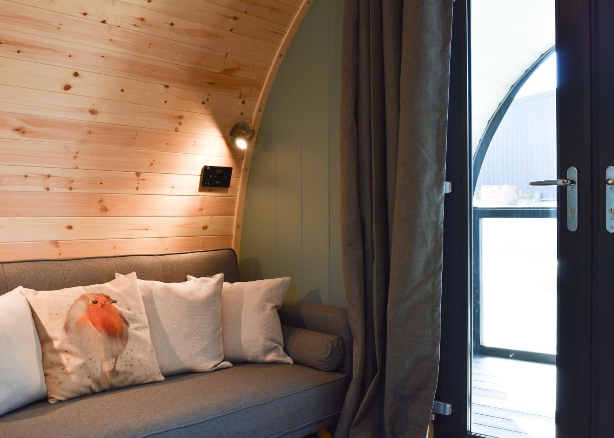 Hill Farm Retreat Hotel Wangford ภายนอก รูปภาพ