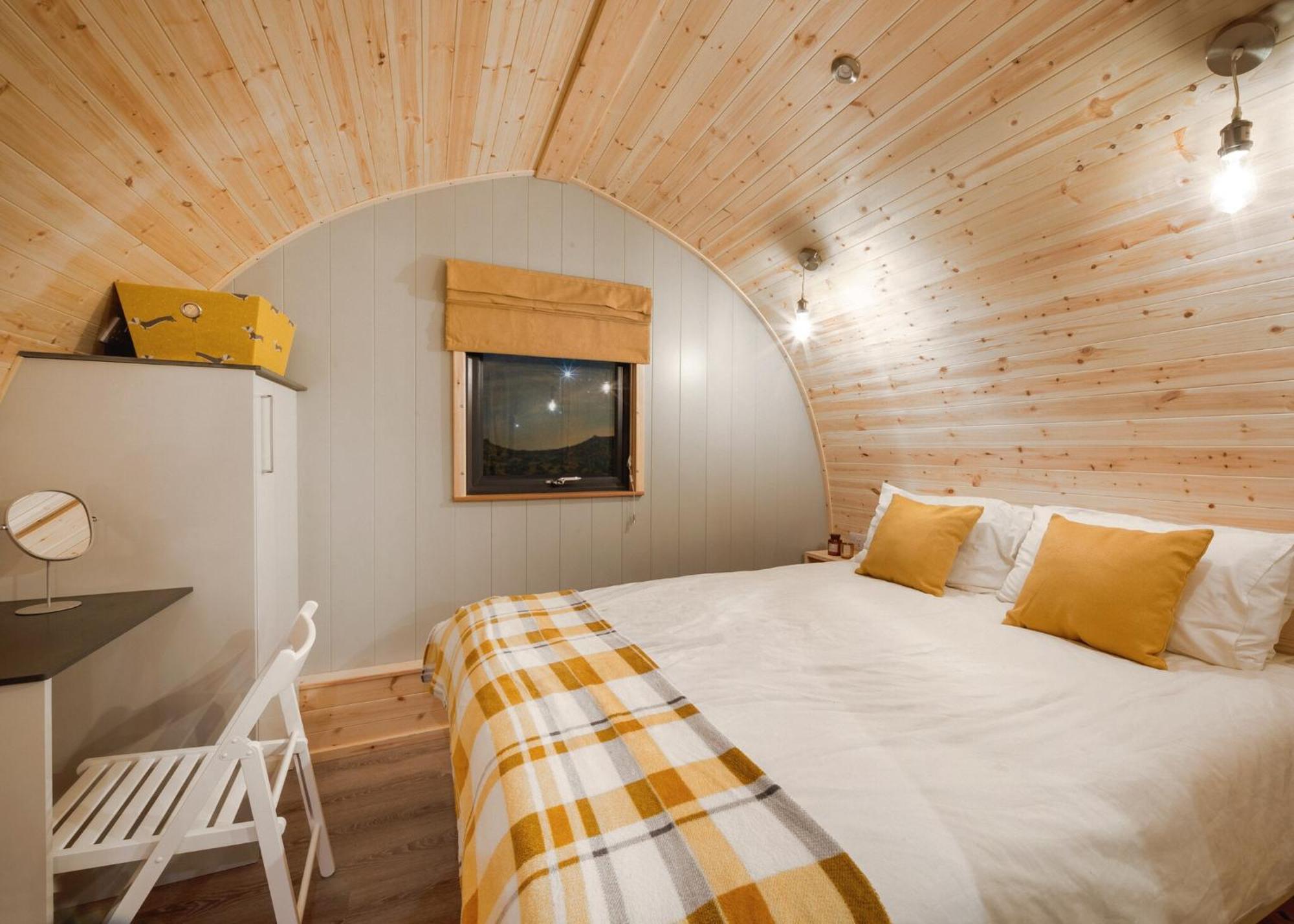Hill Farm Retreat Hotel Wangford ภายนอก รูปภาพ