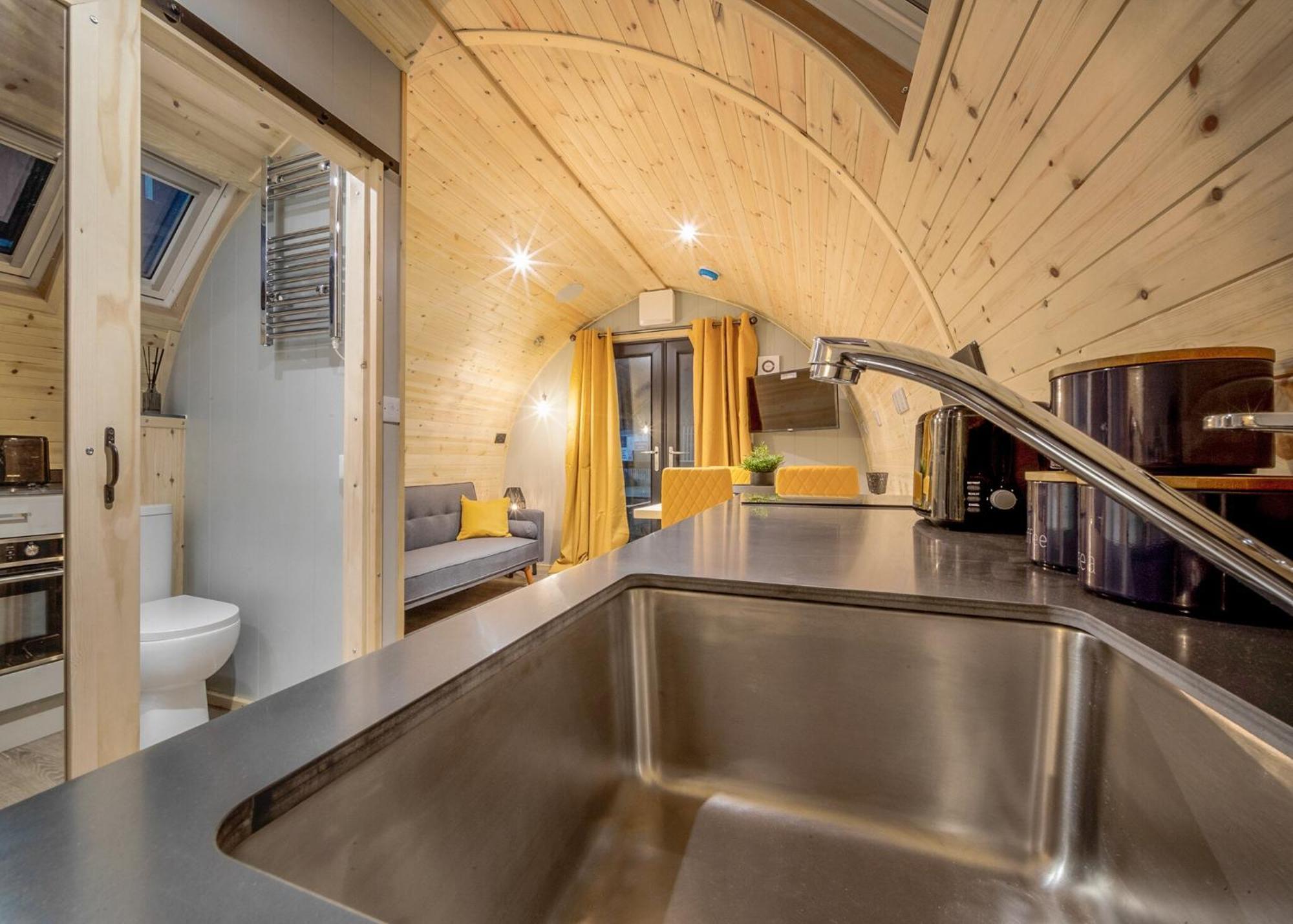 Hill Farm Retreat Hotel Wangford ภายนอก รูปภาพ